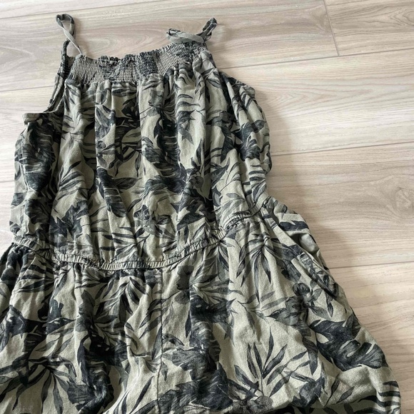 Copy of Old Navy Womens Patterned Sleeveless Floral Jumpsuit Size Large - Picture 3 of 5